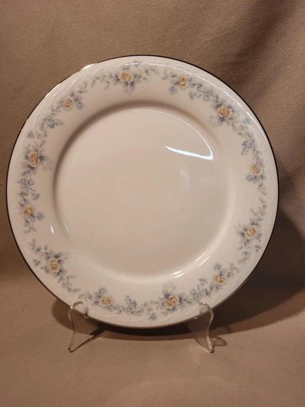Noritake Behold 7269 (Lot of 2) Dinner Plates (10 1/2